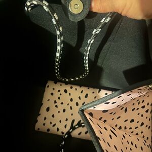 Neoprene beach bag NWOT 🚨 SALE: 50% OFF!🚨